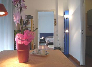Pola Aparthotel Mailand